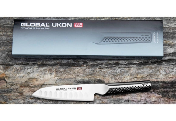 Nóż Global Ukon Santoku żłobiony 14 cm