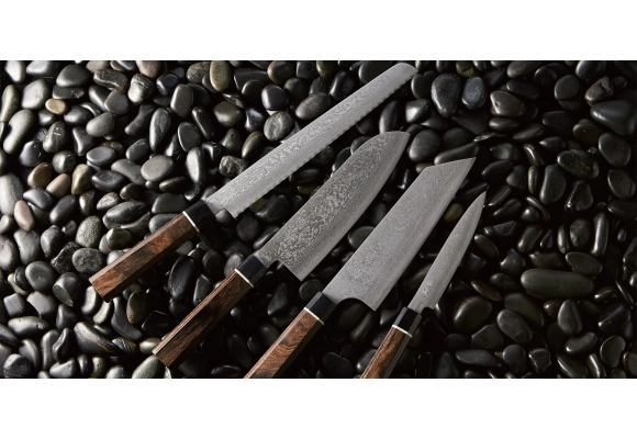 Nóż Senzo Black Santoku Small 143 mm